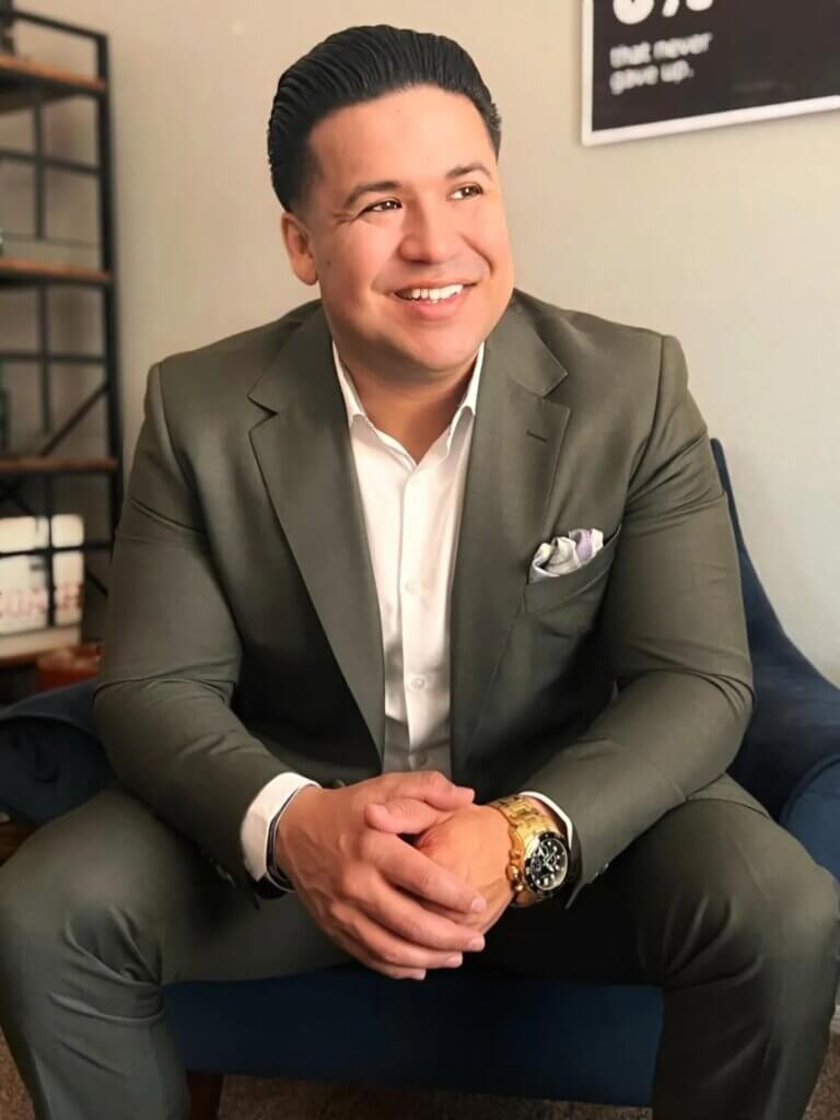 A real estate agent offering home relocation services for soldiers
